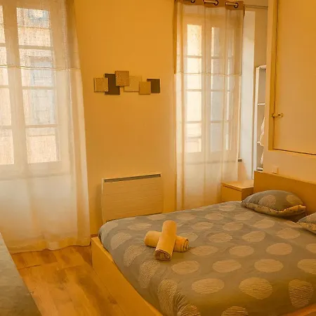 Le Soleil Du Pont Vieux - Avec Terrasse - Wi-fi - Proche Cite Medievale Apartmán *
