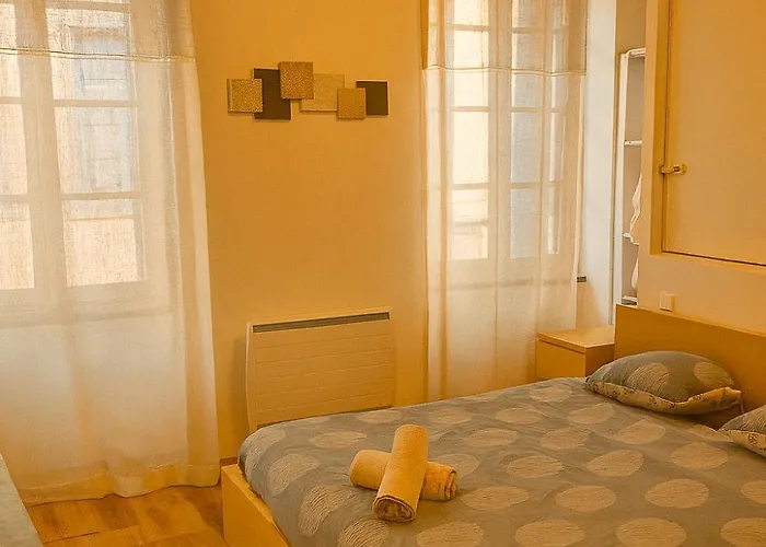 Le Soleil Du Pont Vieux - Avec Terrasse - Wi-fi - Proche Cite Medievale Daire *